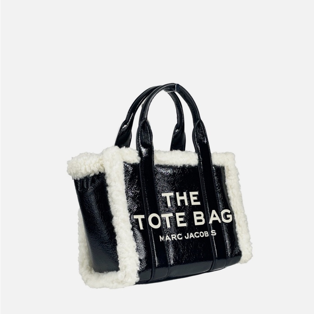 Marc Jacobs The Tote Bag Crinkle Leather with Sherpa - Picture 3 of 9